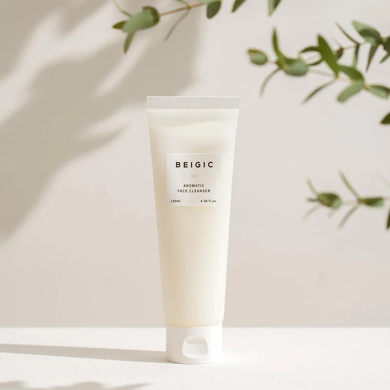Aromatic Face Cleanser - Image 4